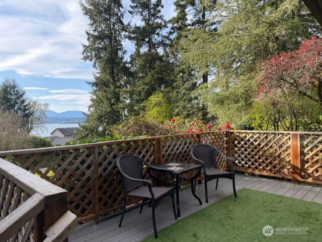 2560 NW Canal View Way , Poulsbo, WA 98370