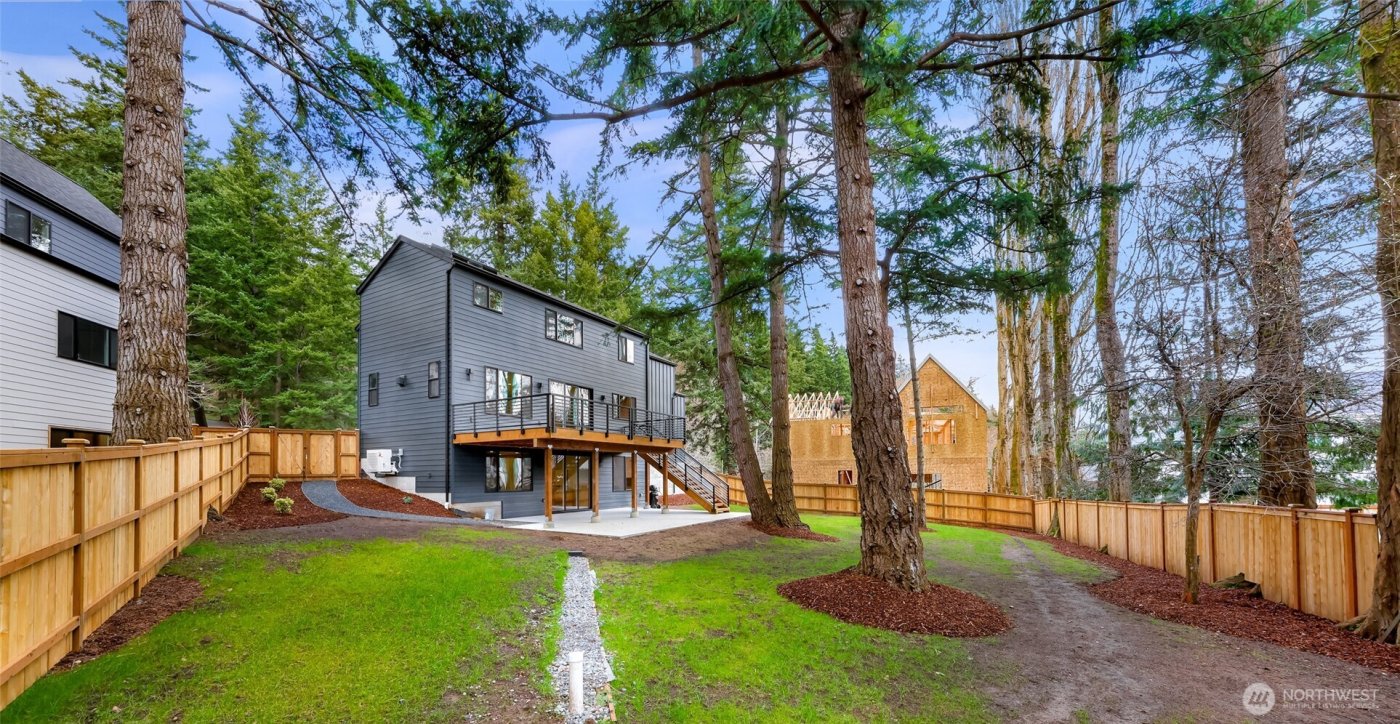 404 Willow Road Place , Bellingham, WA 98226