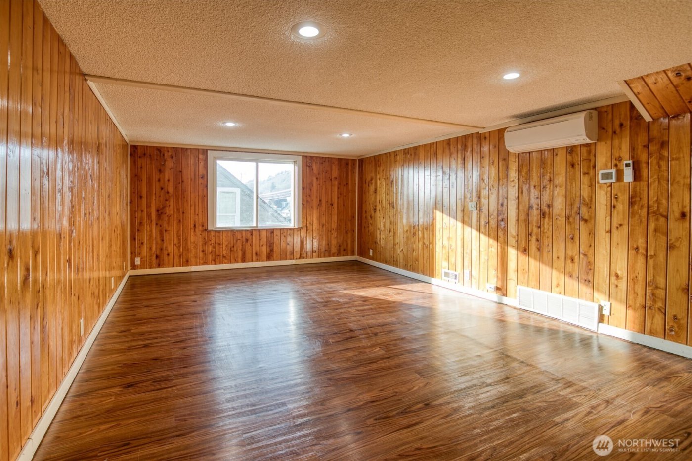 2409 Cherry Street , Aberdeen, WA 98520