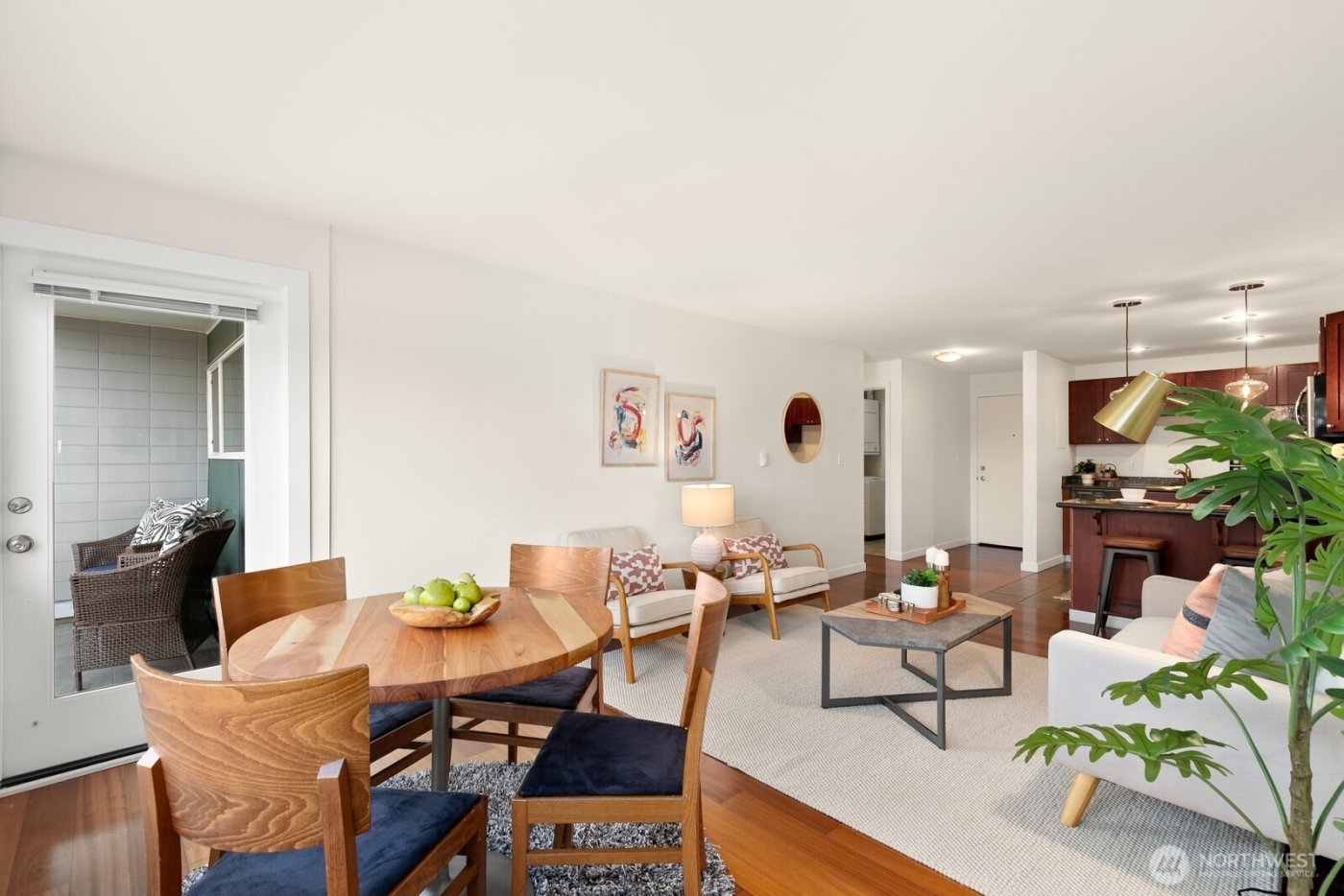 705 E Republican St #303, Seattle, WA 98012