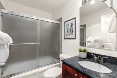 705 E Republican St #303, Seattle, WA 98012 - Photo 18