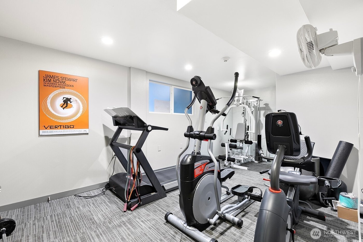 705 E Republican St #303, Seattle, WA 98012