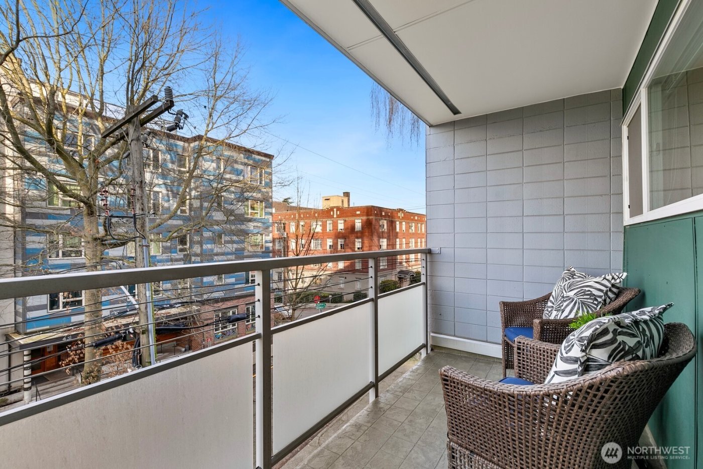 705 E Republican St #303, Seattle, WA 98012