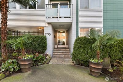 705 E Republican St #303, Seattle, WA 98012 - Photo 3