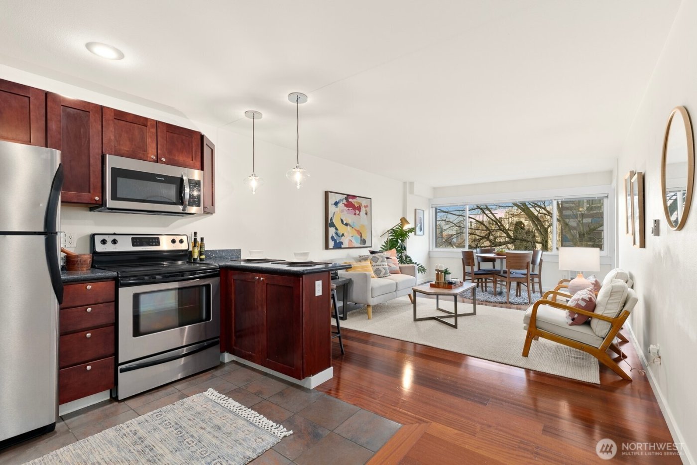 705 E Republican St #303, Seattle, WA 98012