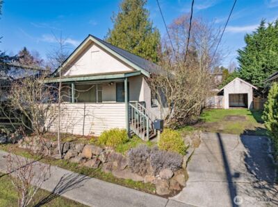 946 N 86th Street , Seattle, WA 98103