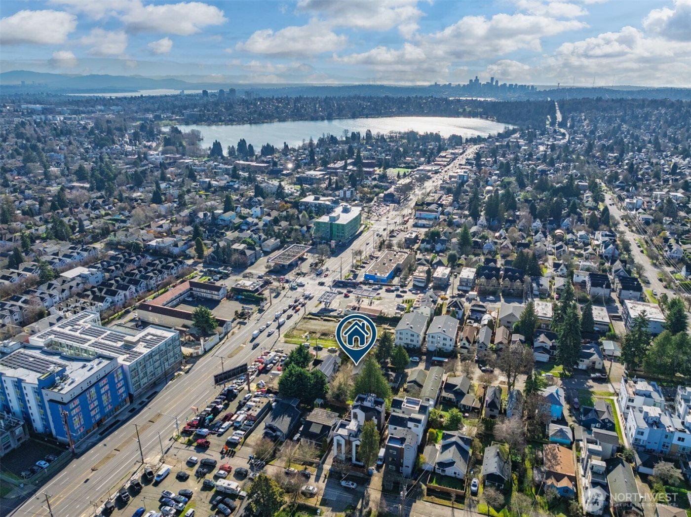 946 N 86th Street , Seattle, WA 98103