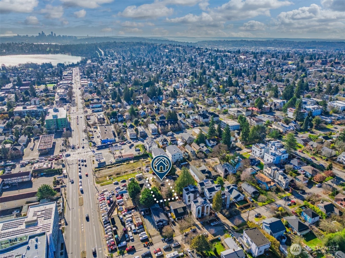 946 N 86th Street , Seattle, WA 98103