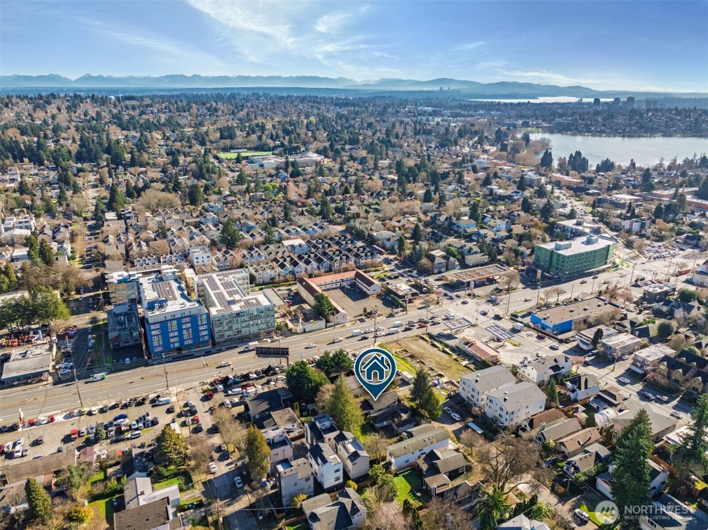 946 N 86th Street , Seattle, WA 98103