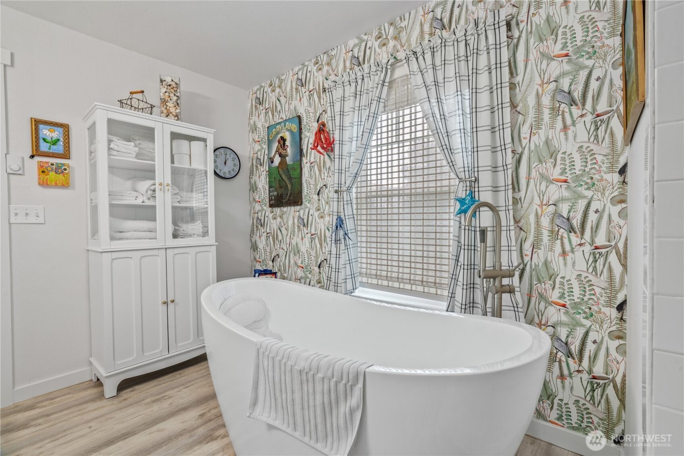 869 Schmid Road , Grayland, WA 98547