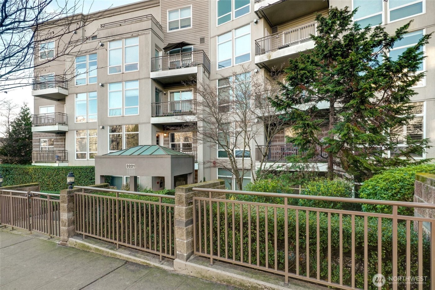 3221 SW Avalon Way #313, Seattle, WA 98126