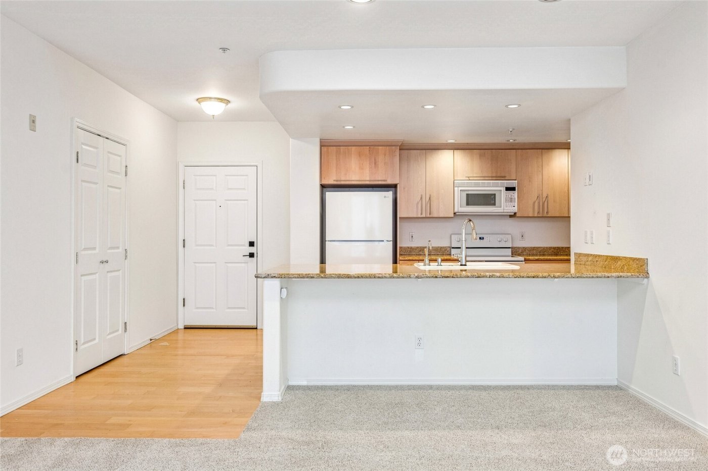 3221 SW Avalon Way #313, Seattle, WA 98126