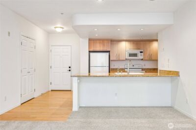 3221 SW Avalon Way #313, Seattle, WA 98126 - Photo 14