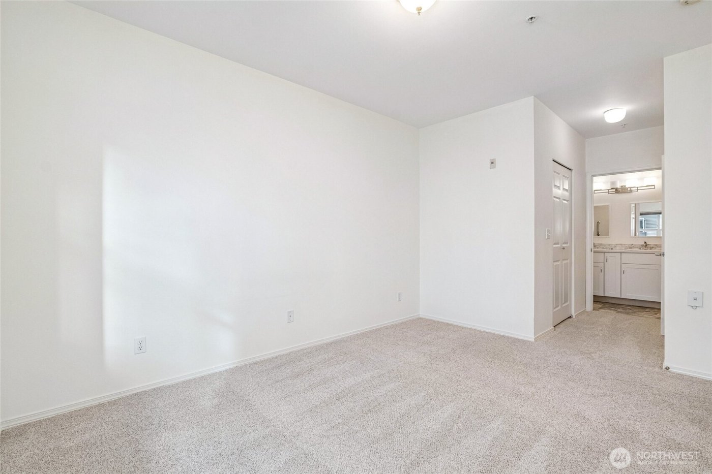 3221 SW Avalon Way #313, Seattle, WA 98126