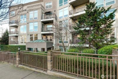 3221 SW Avalon Way #313, Seattle, WA 98126 - Photo 2