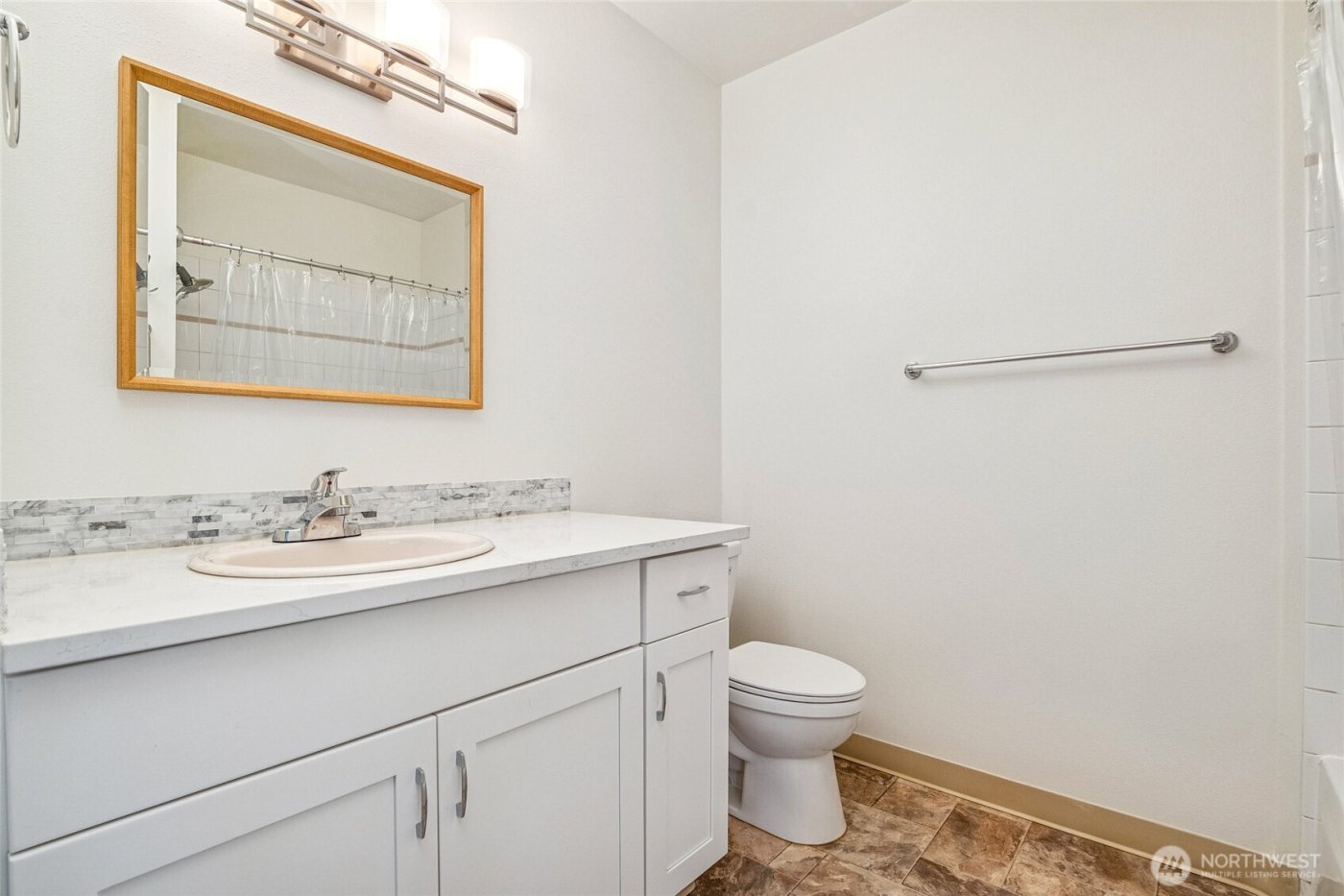 3221 SW Avalon Way #313, Seattle, WA 98126