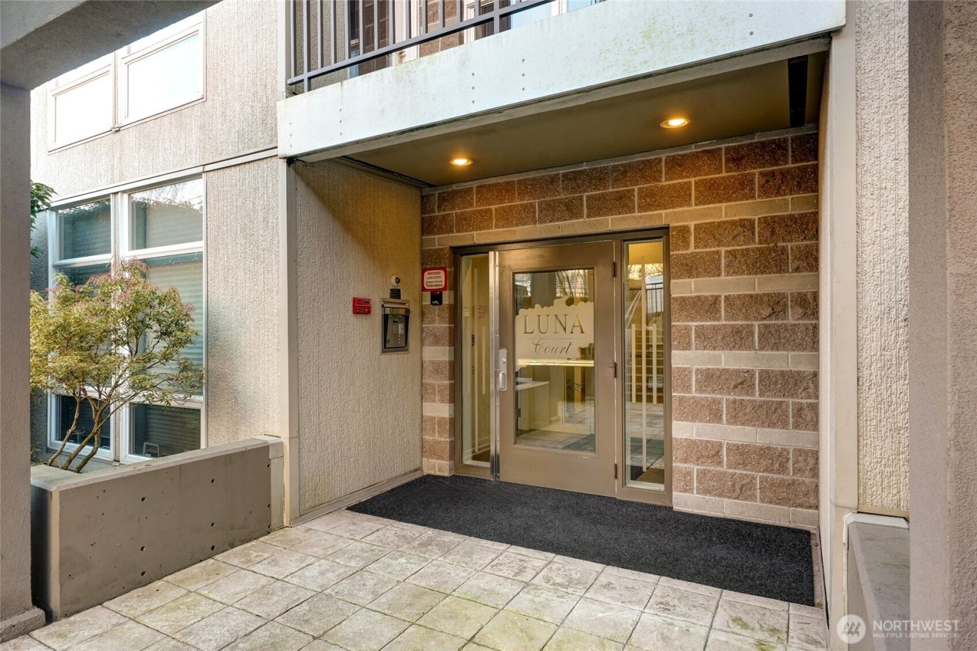 3221 SW Avalon Way #313, Seattle, WA 98126