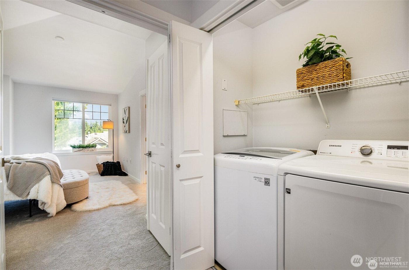 5523 Lakemont Boulevard SE #604, Bellevue, WA 98006