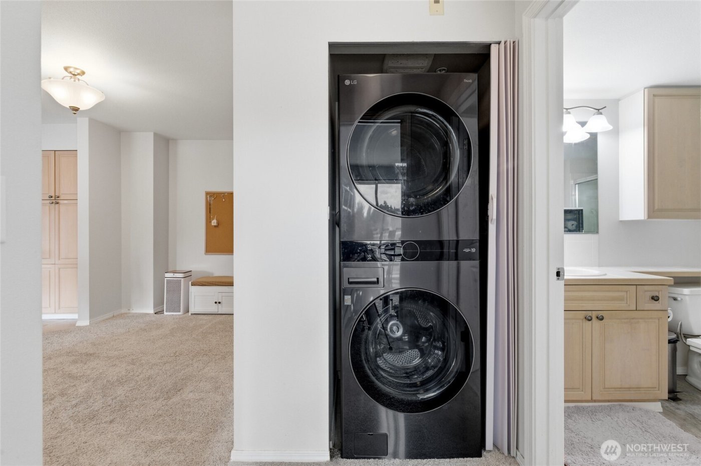 15020 Bothell Way NE #406, Lake Forest Park, WA 98155