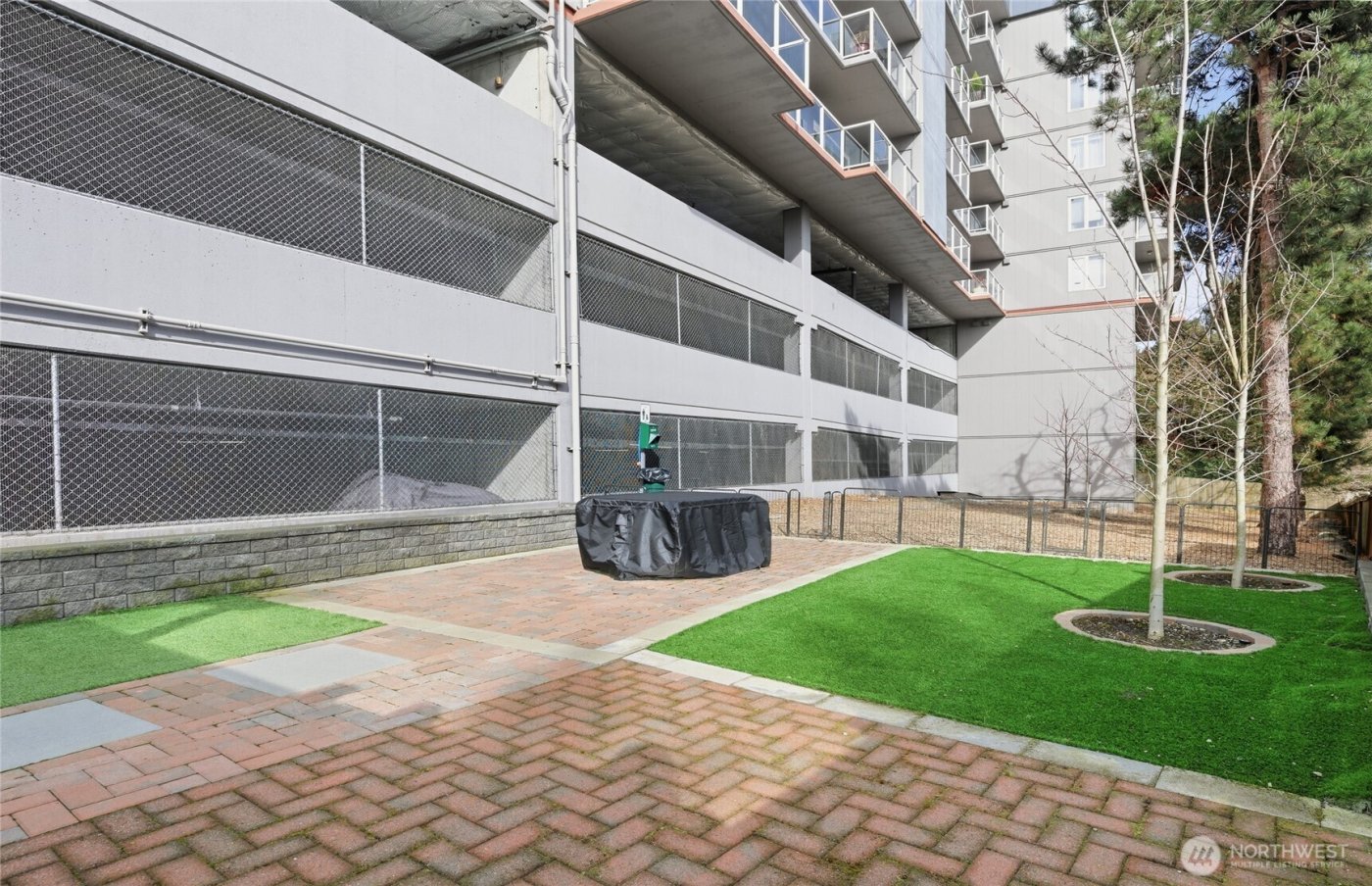 15020 Bothell Way NE #406, Lake Forest Park, WA 98155