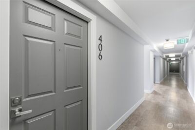 15020 Bothell Way NE #406, Lake Forest Park, WA 98155 - Photo 2