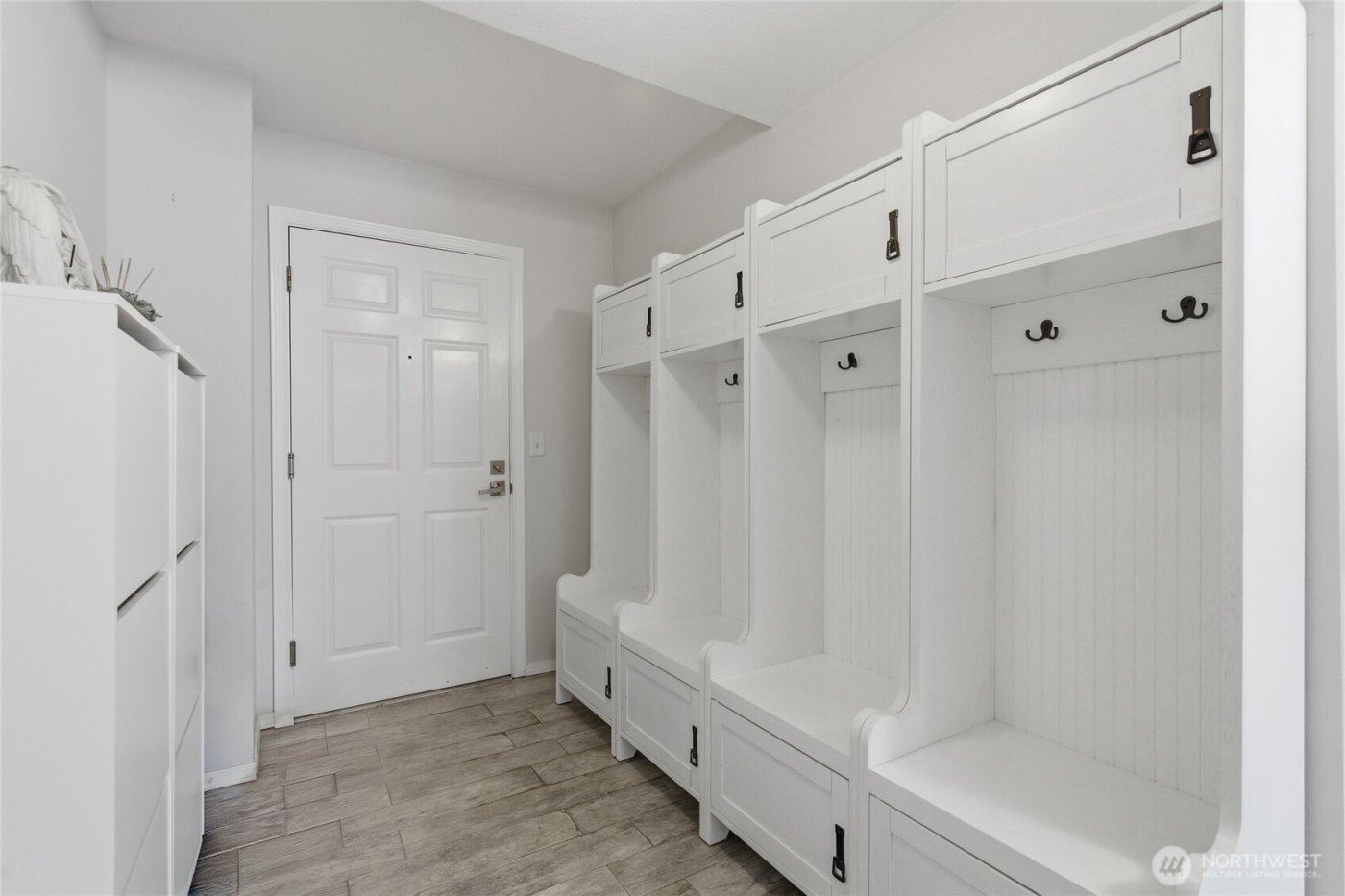 15020 Bothell Way NE #406, Lake Forest Park, WA 98155