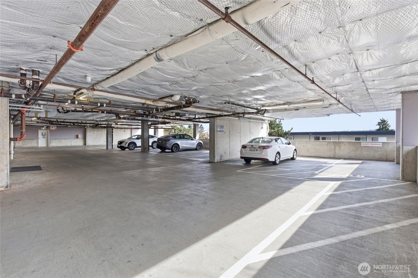 15020 Bothell Way NE #406, Lake Forest Park, WA 98155