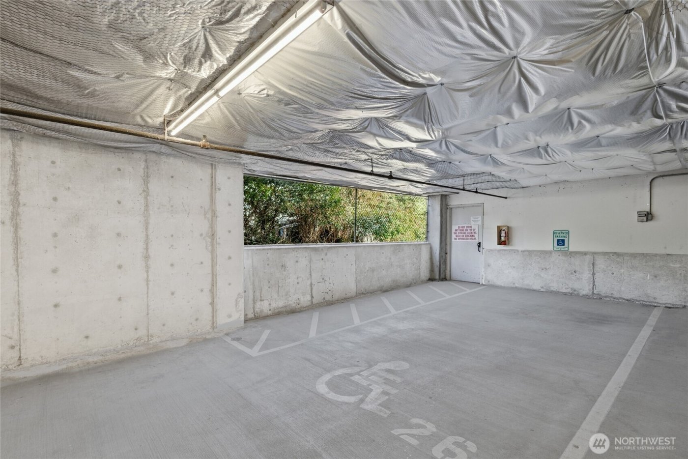 15020 Bothell Way NE #406, Lake Forest Park, WA 98155