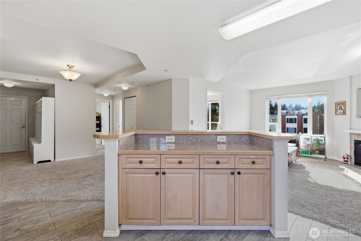 15020 Bothell Way NE #406, Lake Forest Park, WA 98155