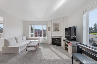 15020 Bothell Way NE #406, Lake Forest Park, WA 98155 - Photo 10