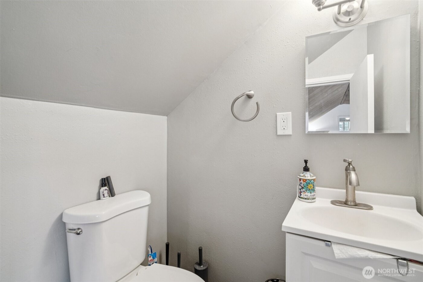 15720 120th Avenue SE, Renton, WA 98058