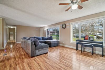 15720 120th Avenue SE, Renton, WA 98058 - Photo 3