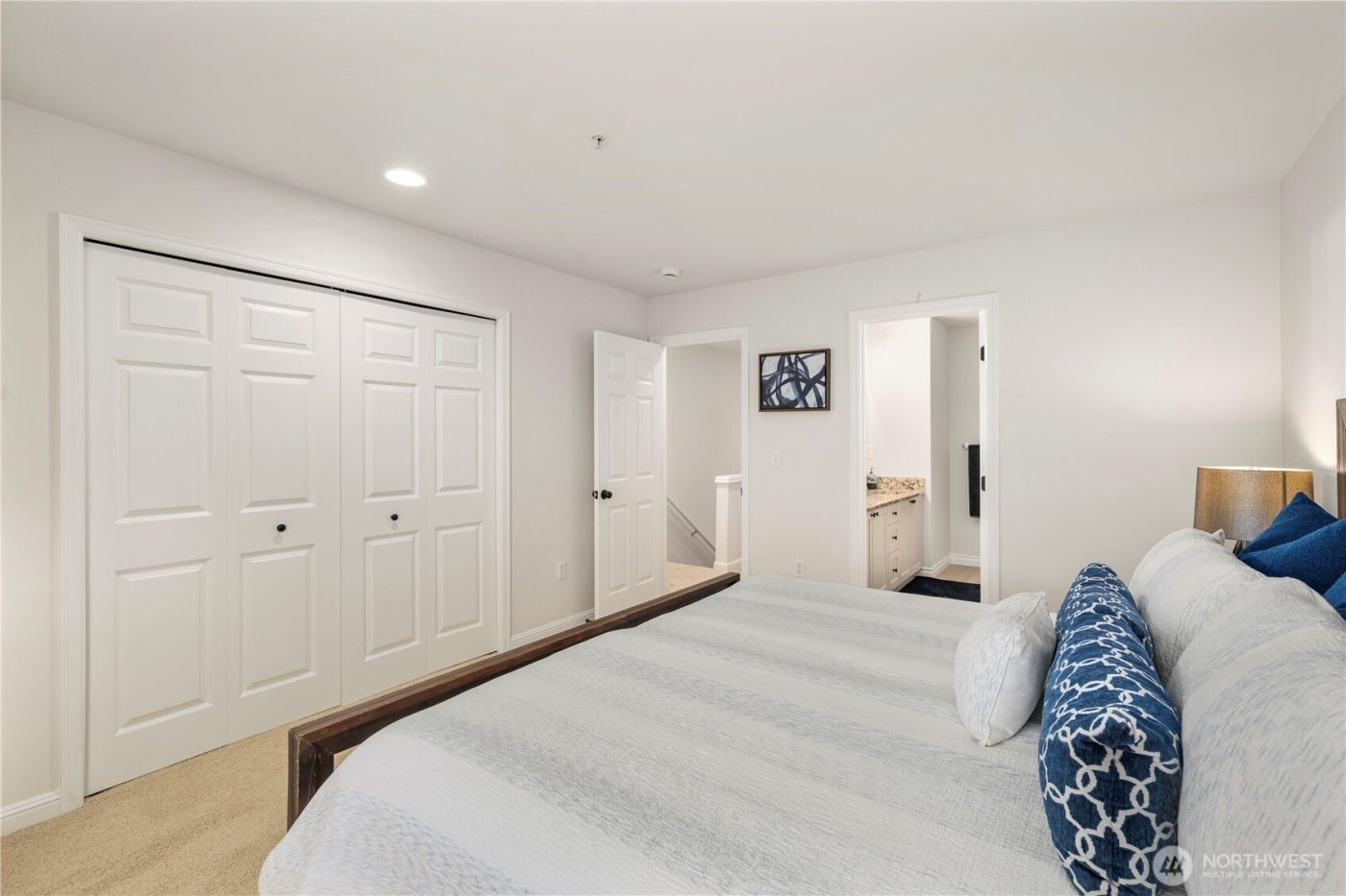 9217 122nd Court NE #119, Kirkland, WA 98033