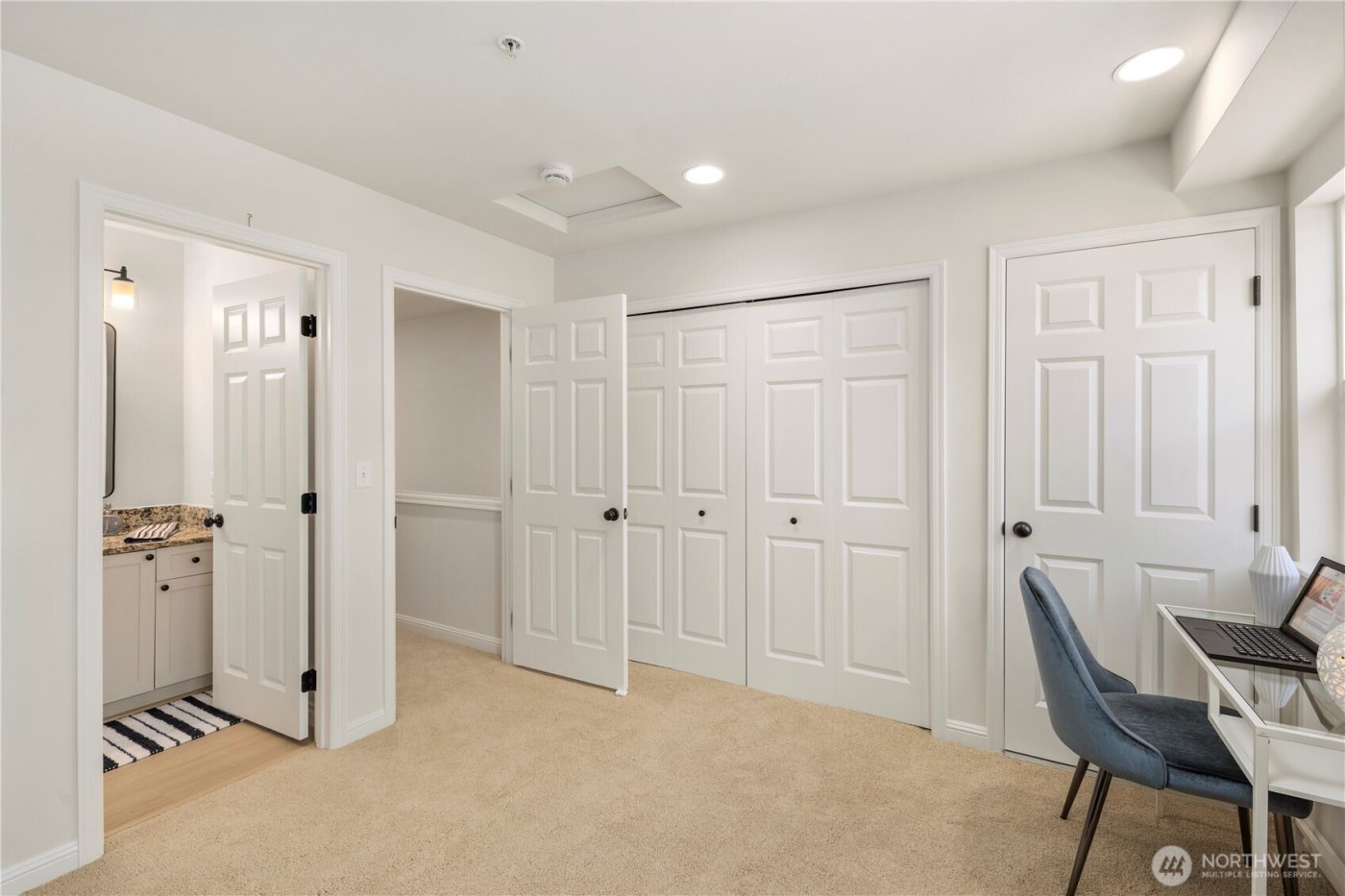 9217 122nd Court NE #119, Kirkland, WA 98033