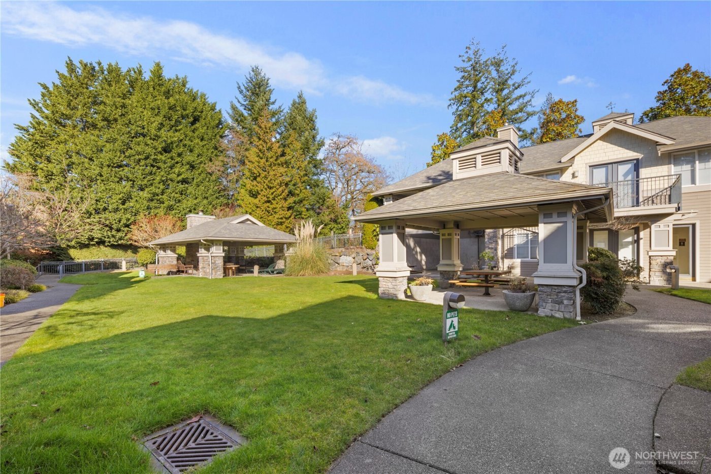 9217 122nd Court NE #119, Kirkland, WA 98033