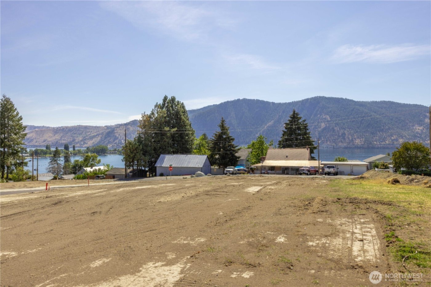 33 Indigo Lane , Manson, WA 98831