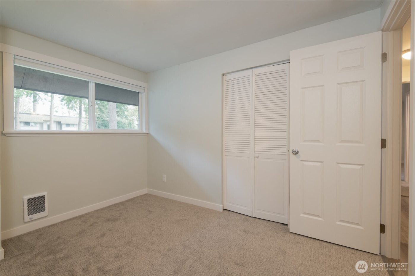 4601 SW 320th Street #C5, Federal Way, WA 98023-2400