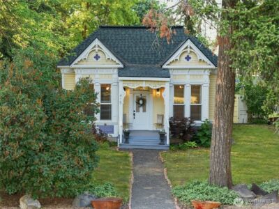 415 Preston Avenue , Waitsburg, WA 99361