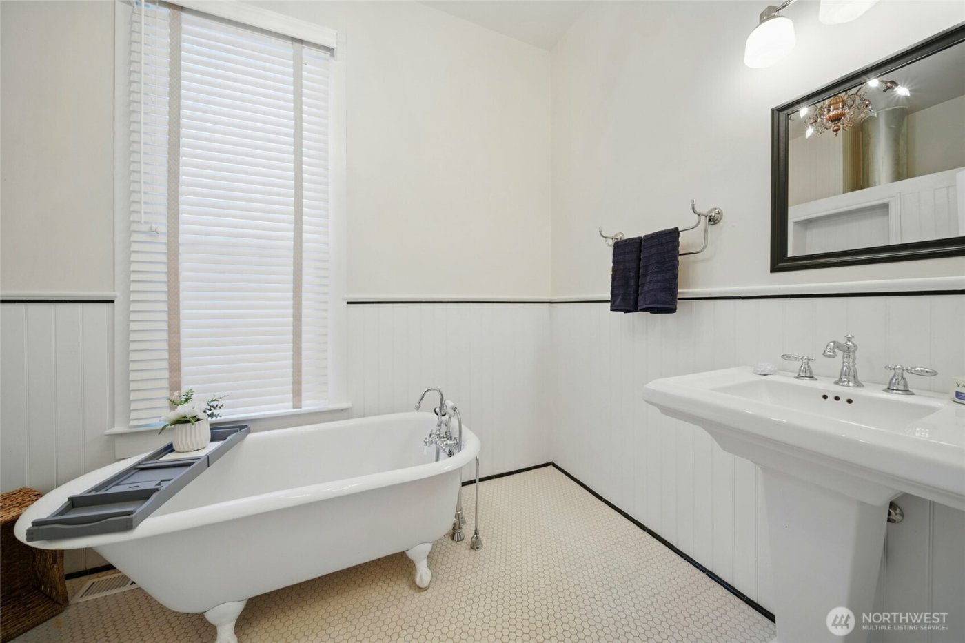 415 Preston Avenue , Waitsburg, WA 99361