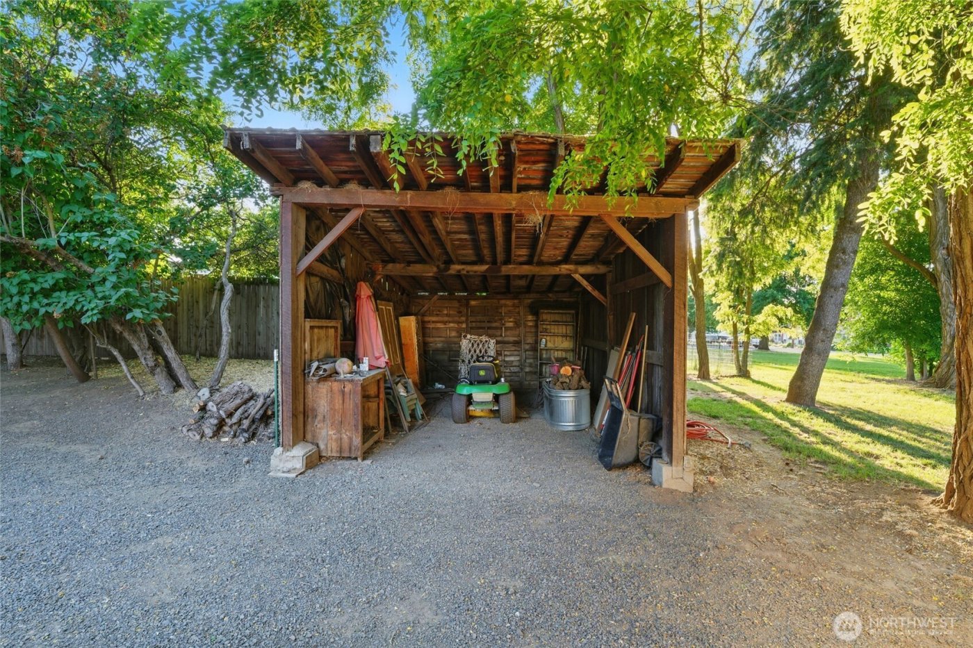 415 Preston Avenue , Waitsburg, WA 99361