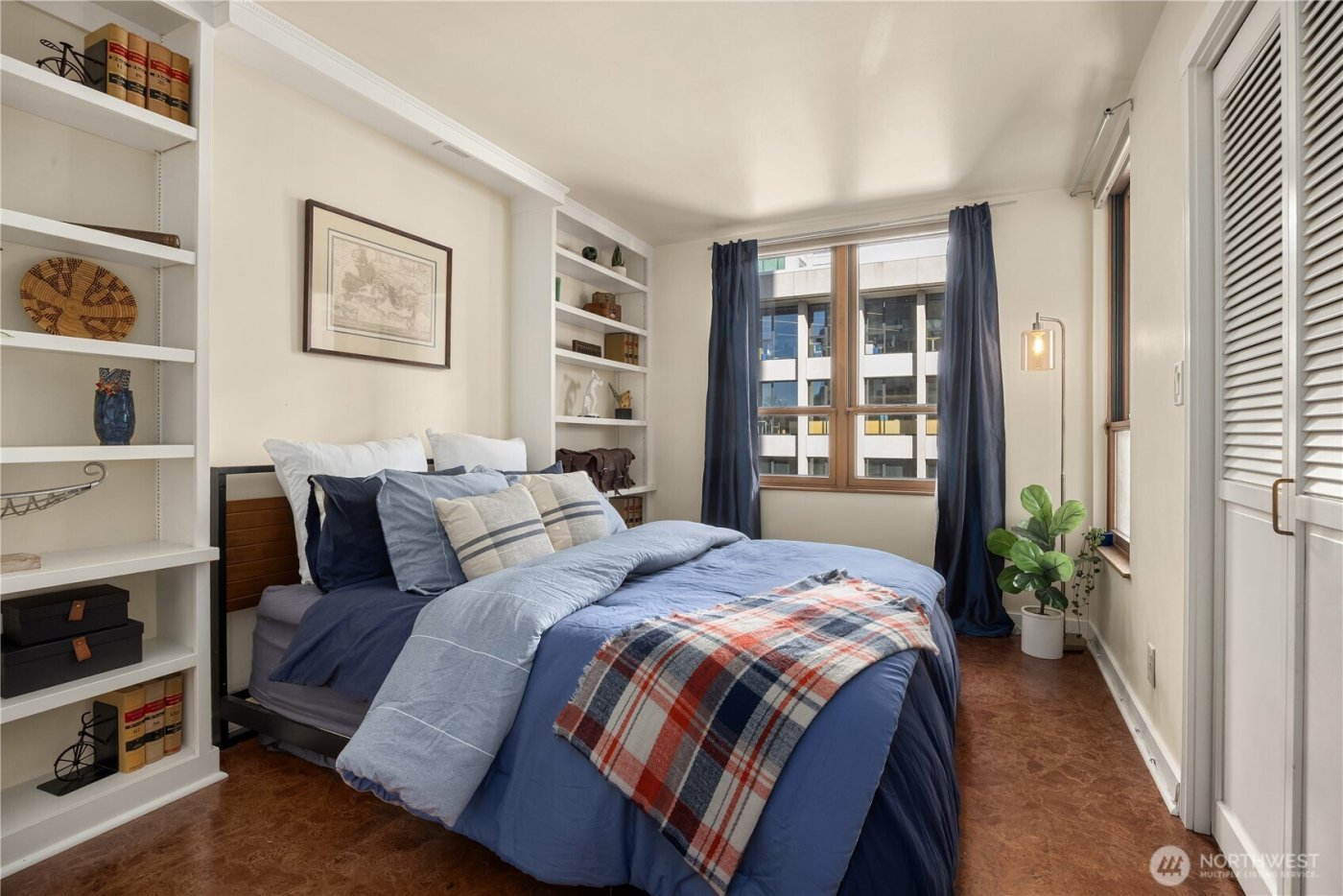 1107 1st Avenue #602, Seattle, WA 98101-2944