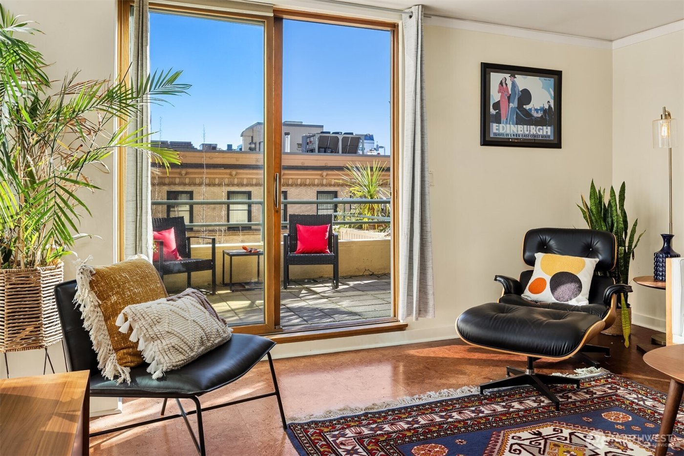 1107 1st Avenue #602, Seattle, WA 98101-2944