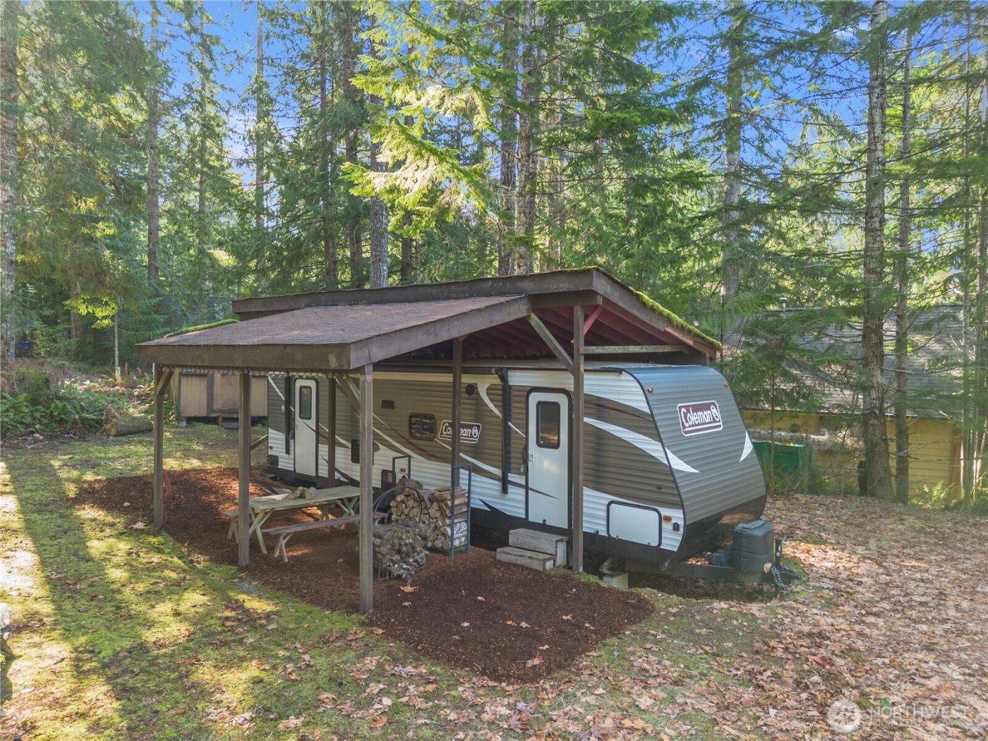 11 N Kitsap Place N, Hoodsport, WA 98548