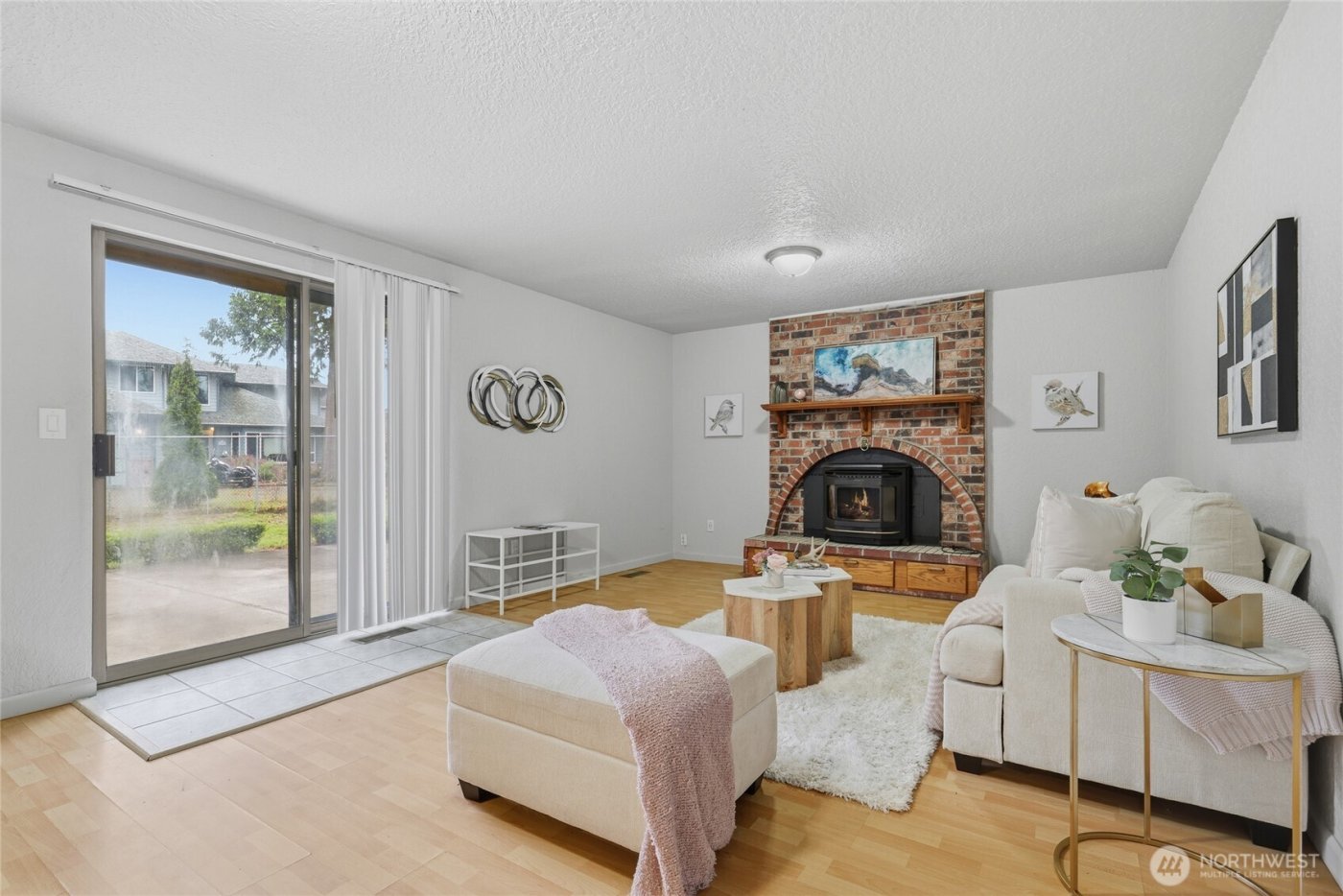16011 2nd Place W, Lynnwood, WA 98087