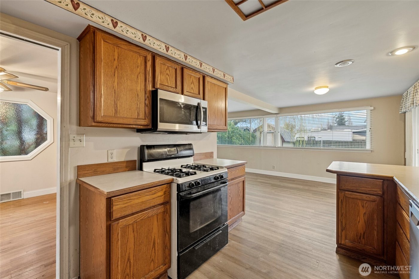 1808 S 14th Street , Mount Vernon, WA 98274