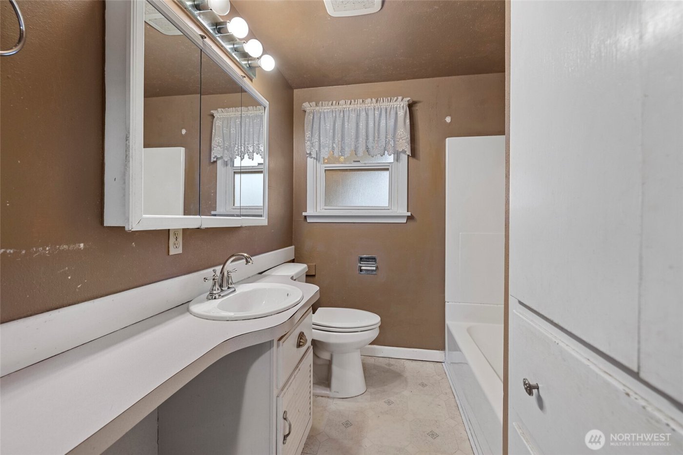 1808 S 14th Street , Mount Vernon, WA 98274