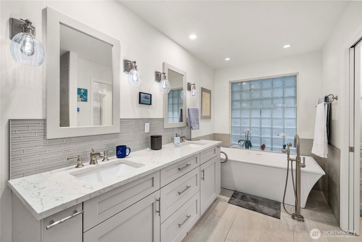 10316 43rd Street E, Edgewood, WA 98372-2131