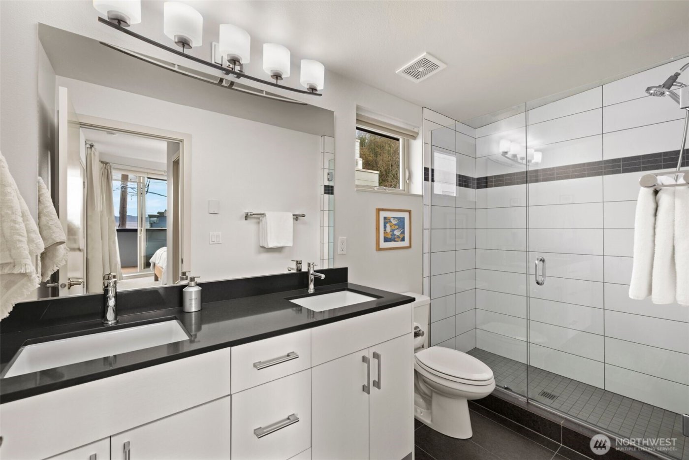 2422 55th Avenue SW, Seattle, WA 98116