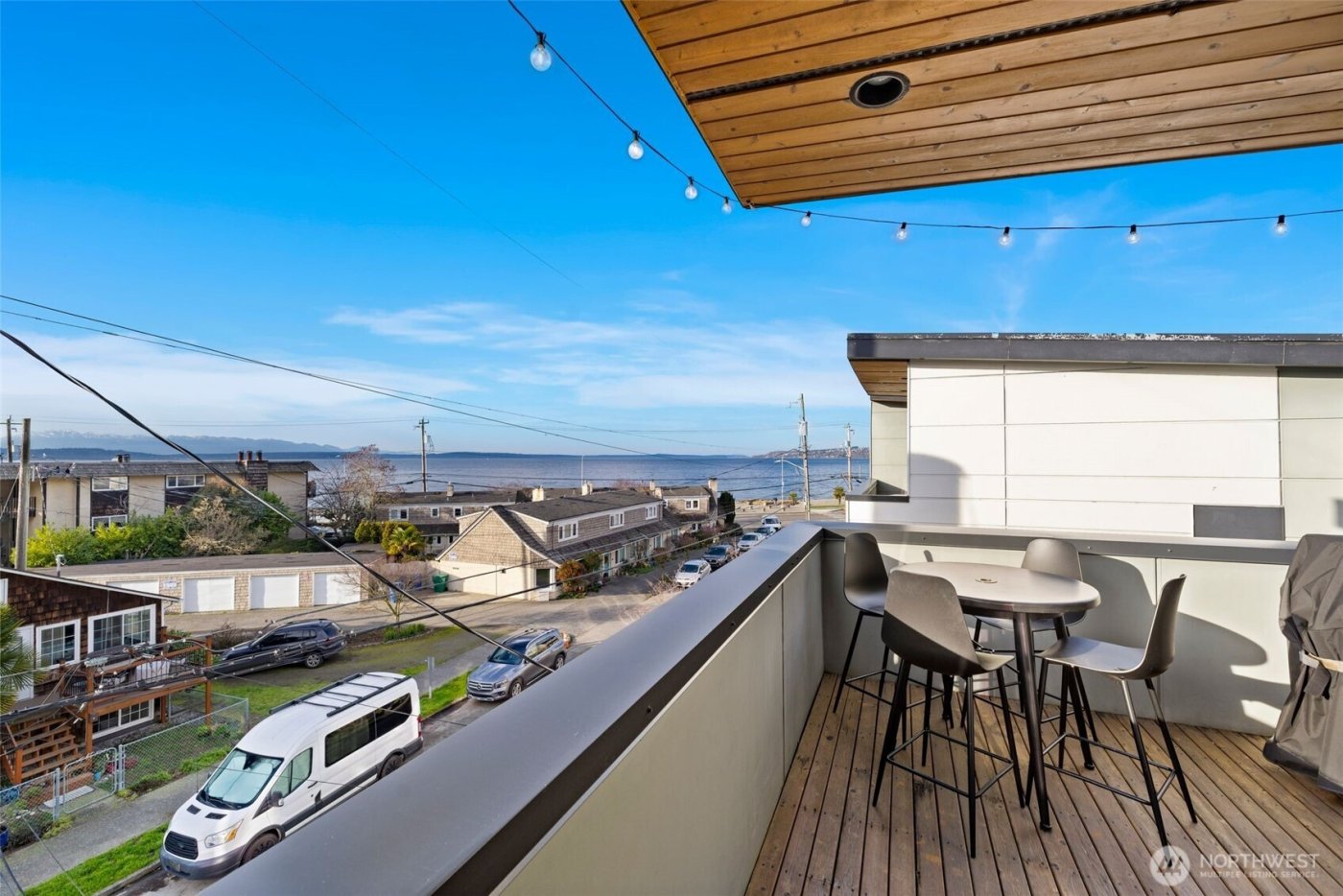 2422 55th Avenue SW, Seattle, WA 98116