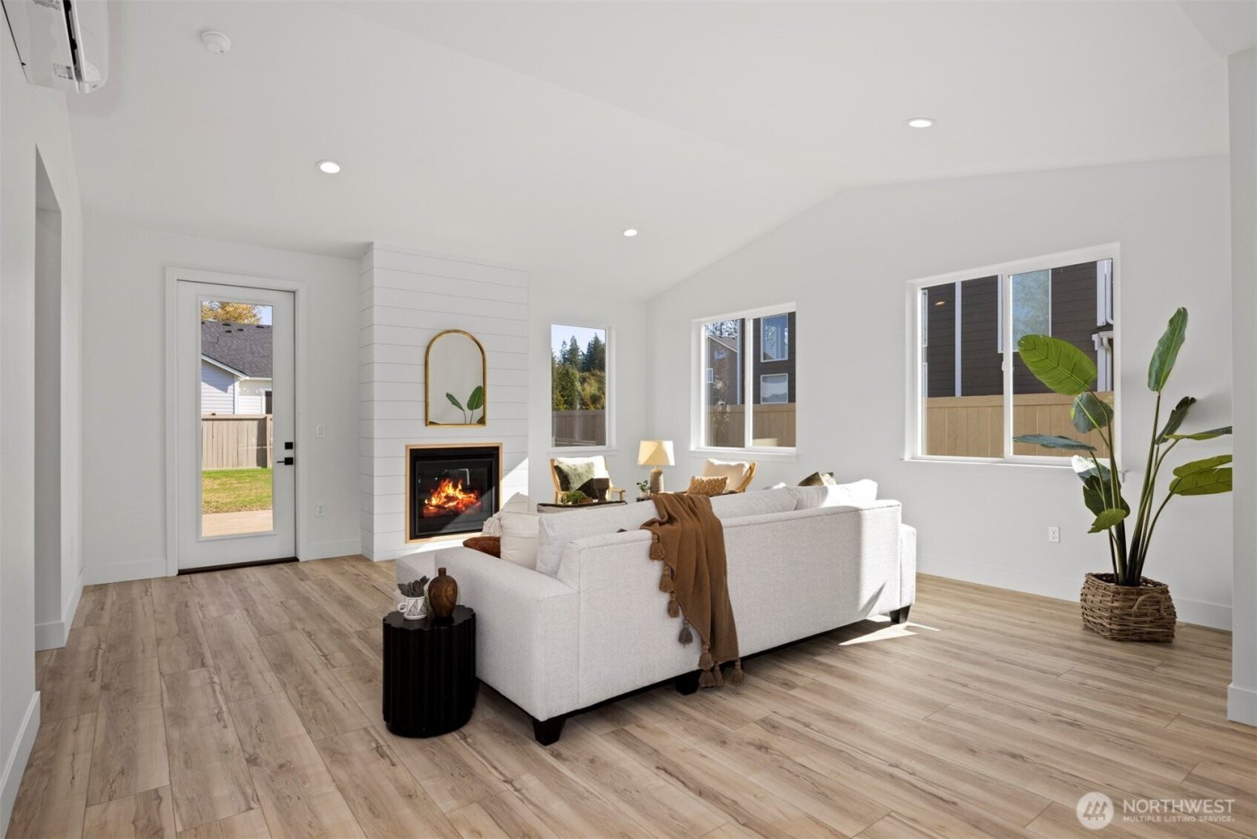 224 N 54th Place , Mount Vernon, WA 98273